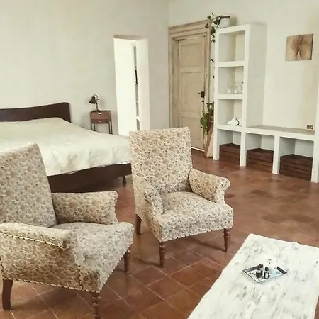Couette-café Amai 4*