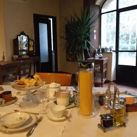 Couette-café Amai 4*